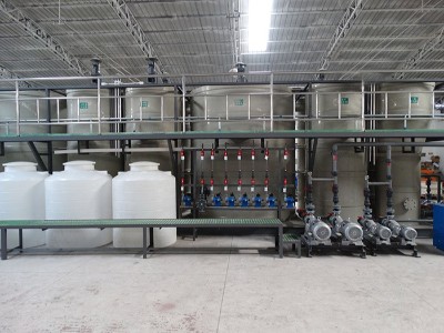 三人行-復雜重金屬廢水應急快速處理設備